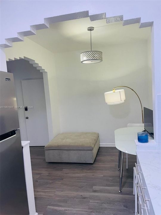 En Venta: $215,000 (0 camas, 1 baños, 430 Pies cuadrados)
