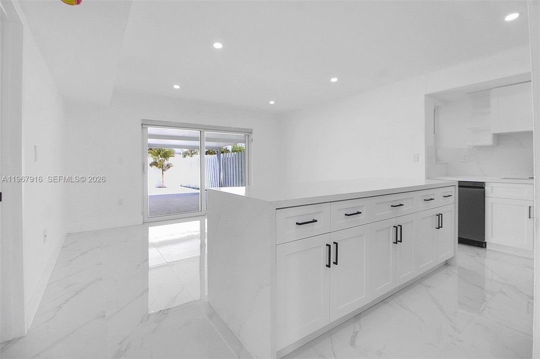 For Sale: $742,500 (4 beds, 3 baths, 1816 Square Feet)
