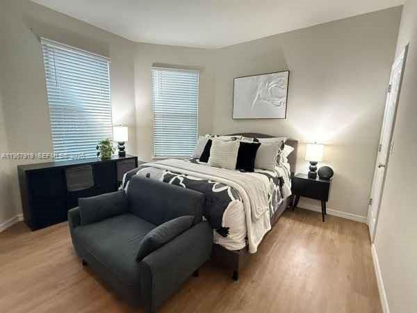 En Venta: $485,000 (3 camas, 3 baños, 1328 Pies cuadrados)