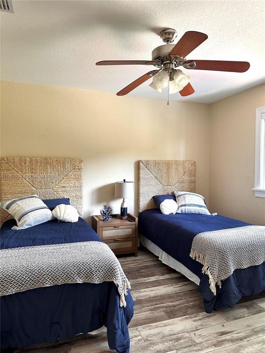 Recently Sold: $825,000 (3 beds, 2 baths, 1333 Square Feet)