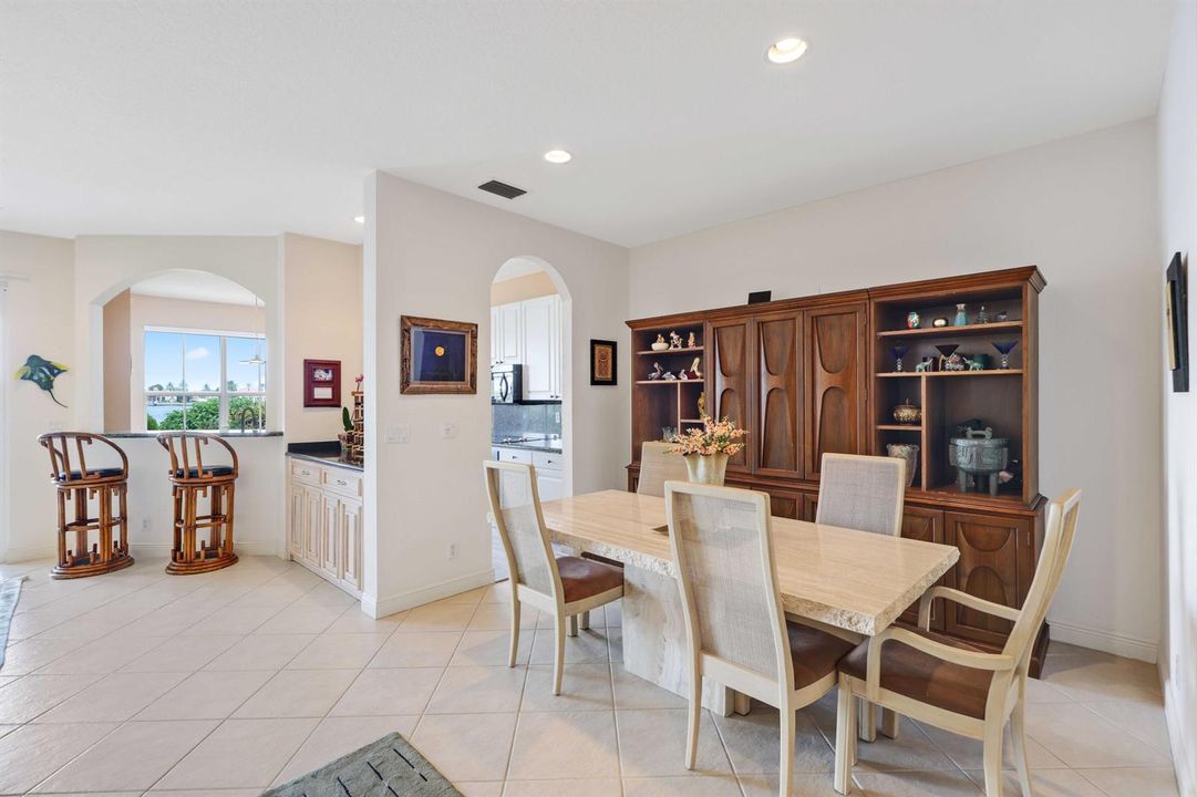 Dining/Kitchen