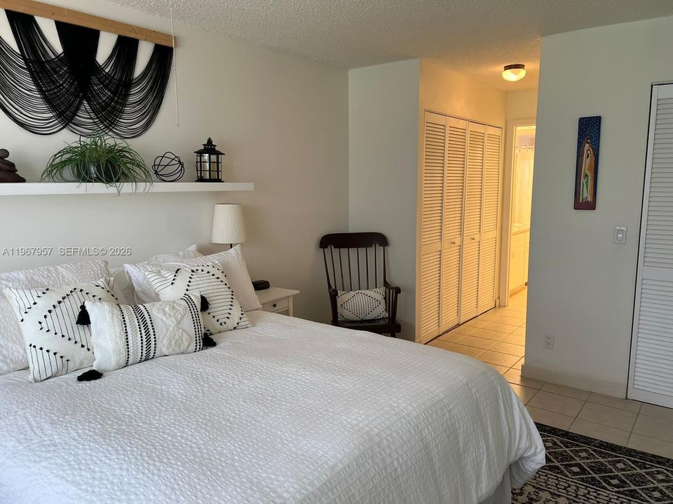 For Sale: $74,900 (1 beds, 1 baths, 850 Square Feet)