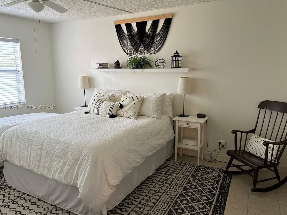 For Sale: $74,900 (1 beds, 1 baths, 850 Square Feet)