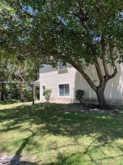 For Sale: $365,000 (3 beds, 2 baths, 1427 Square Feet)