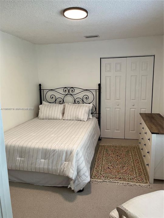 For Sale: $365,000 (3 beds, 2 baths, 1427 Square Feet)