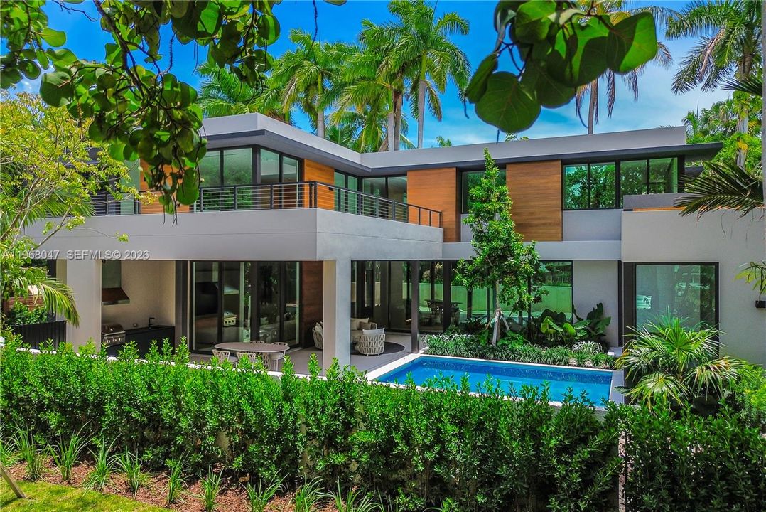 En Venta: $9,995,000 (7 camas, 7 baños, 5677 Pies cuadrados)