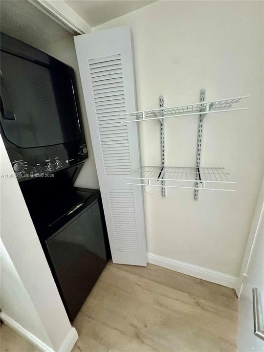 Activo con contrato: $225,000 (2 camas, 2 baños, 1132 Pies cuadrados)