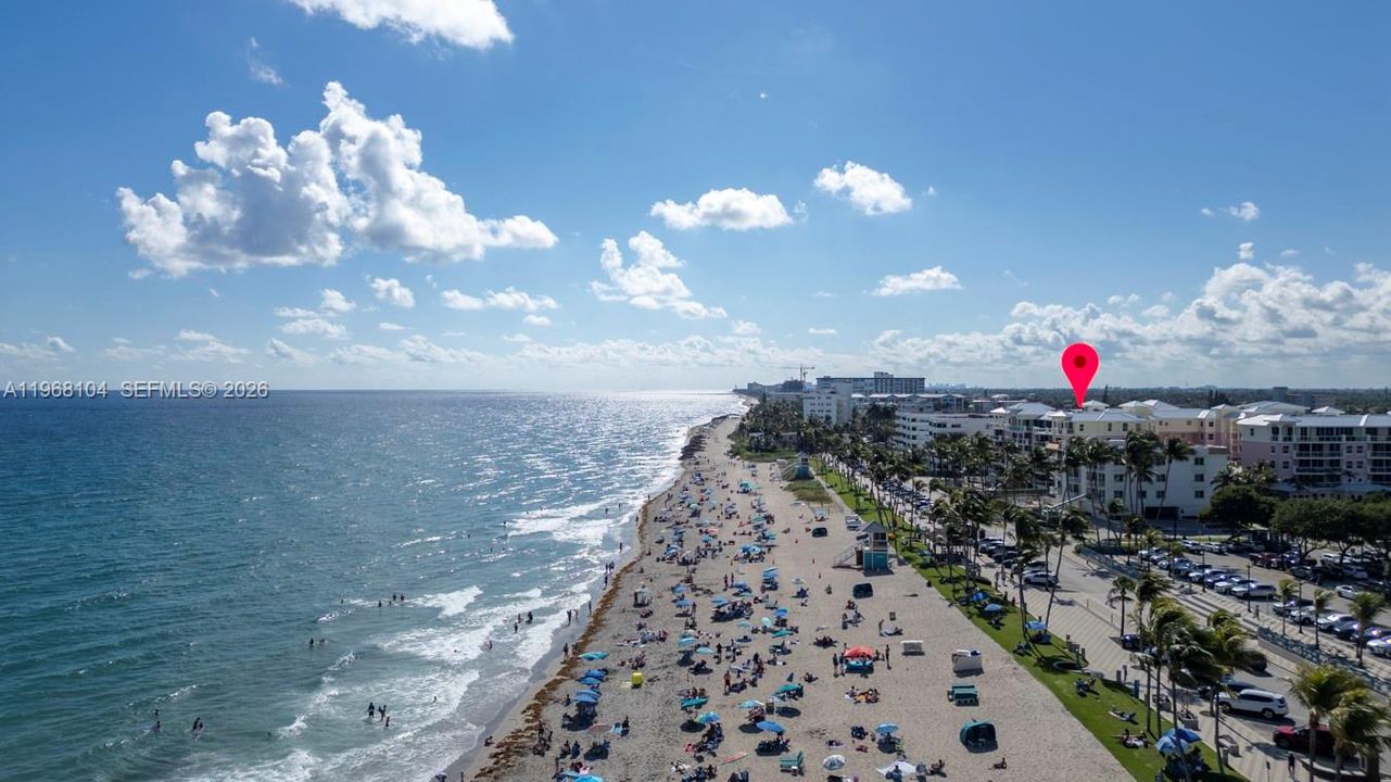 На продажу: $1,240,000 (3 спален, 2 ванн, 2056 Квадратных фут)