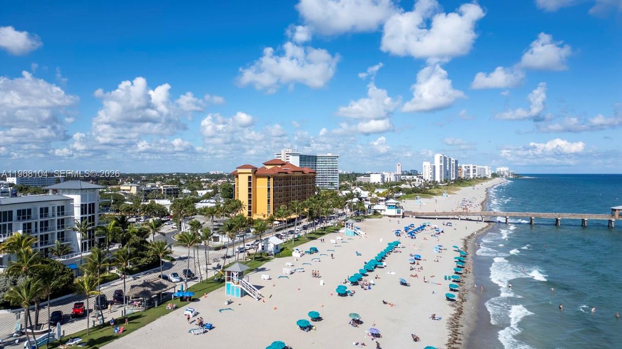 На продажу: $1,240,000 (3 спален, 2 ванн, 2056 Квадратных фут)