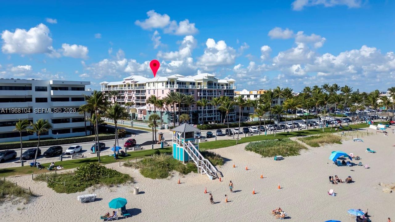 На продажу: $1,240,000 (3 спален, 2 ванн, 2056 Квадратных фут)