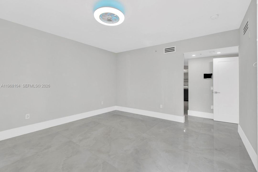 На продажу: $1,240,000 (3 спален, 2 ванн, 2056 Квадратных фут)