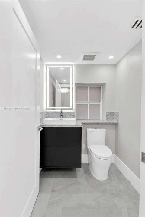 На продажу: $1,240,000 (3 спален, 2 ванн, 2056 Квадратных фут)