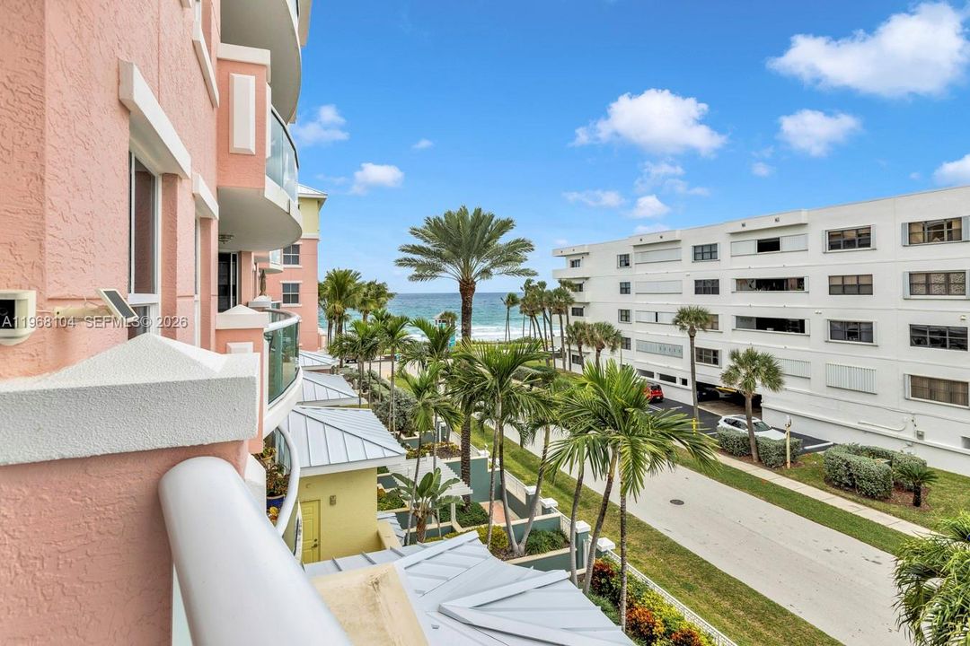 На продажу: $1,240,000 (3 спален, 2 ванн, 2056 Квадратных фут)