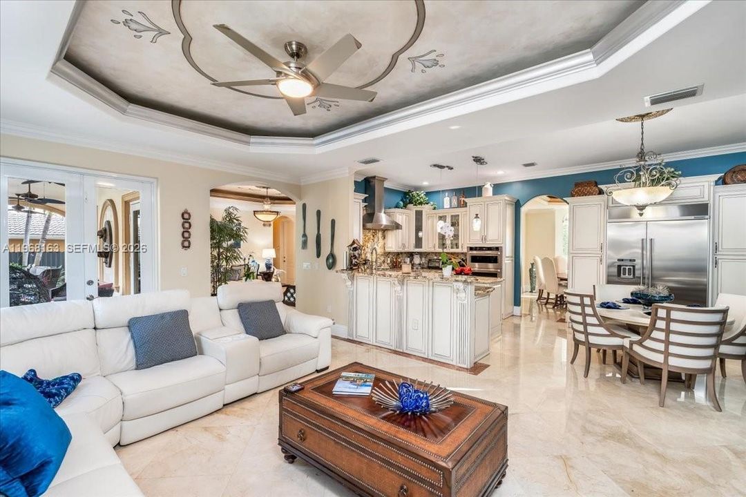 For Sale: $1,895,000 (6 beds, 5 baths, 4256 Square Feet)