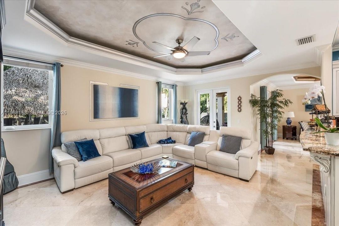 For Sale: $1,895,000 (6 beds, 5 baths, 4256 Square Feet)