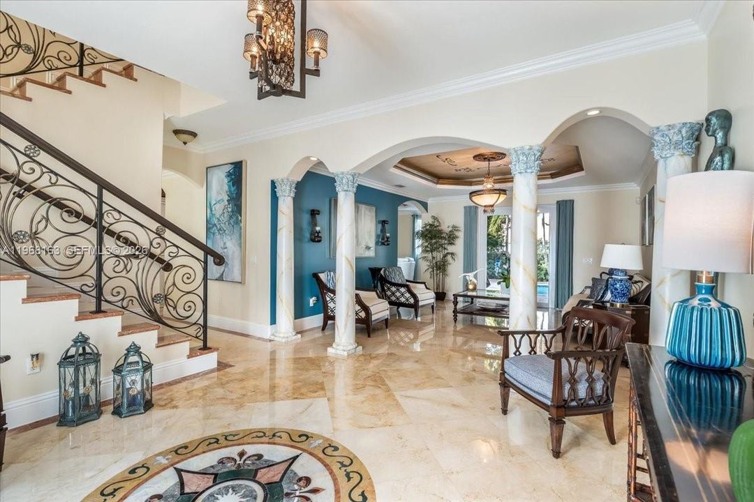 For Sale: $1,895,000 (6 beds, 5 baths, 4256 Square Feet)