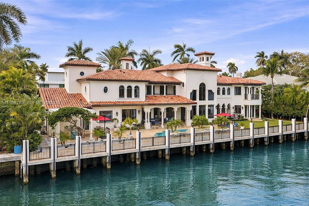 На продажу: $12,490,000 (6 спален, 7 ванн, 8365 Квадратных фут)