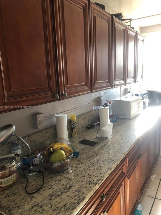 For Sale: $975,000 (0 beds, 0 baths, 2976 Square Feet)