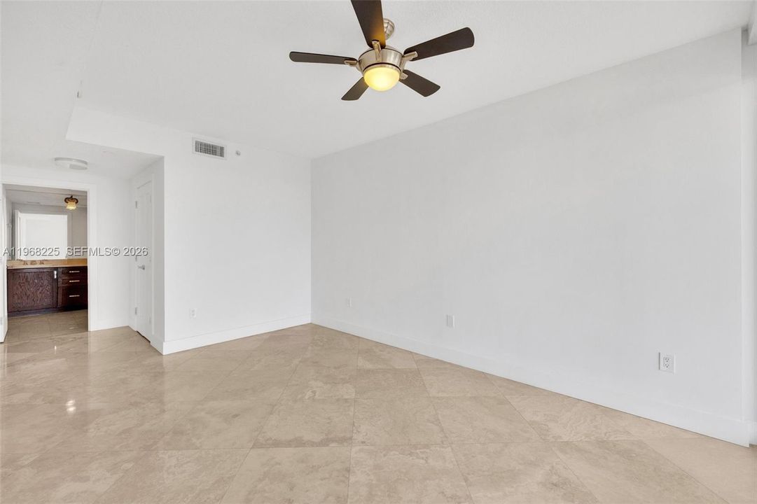 For Sale: $1,199,000 (2 beds, 2 baths, 1463 Square Feet)