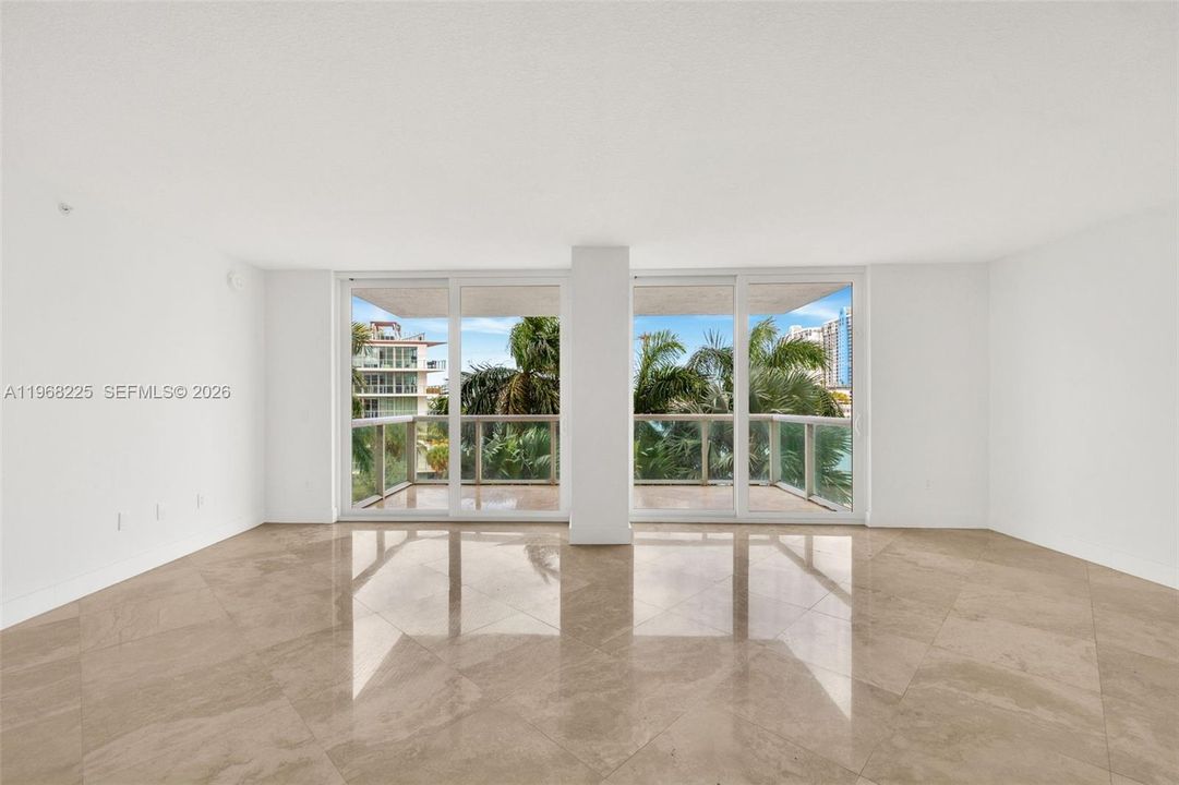 For Sale: $1,199,000 (2 beds, 2 baths, 1463 Square Feet)