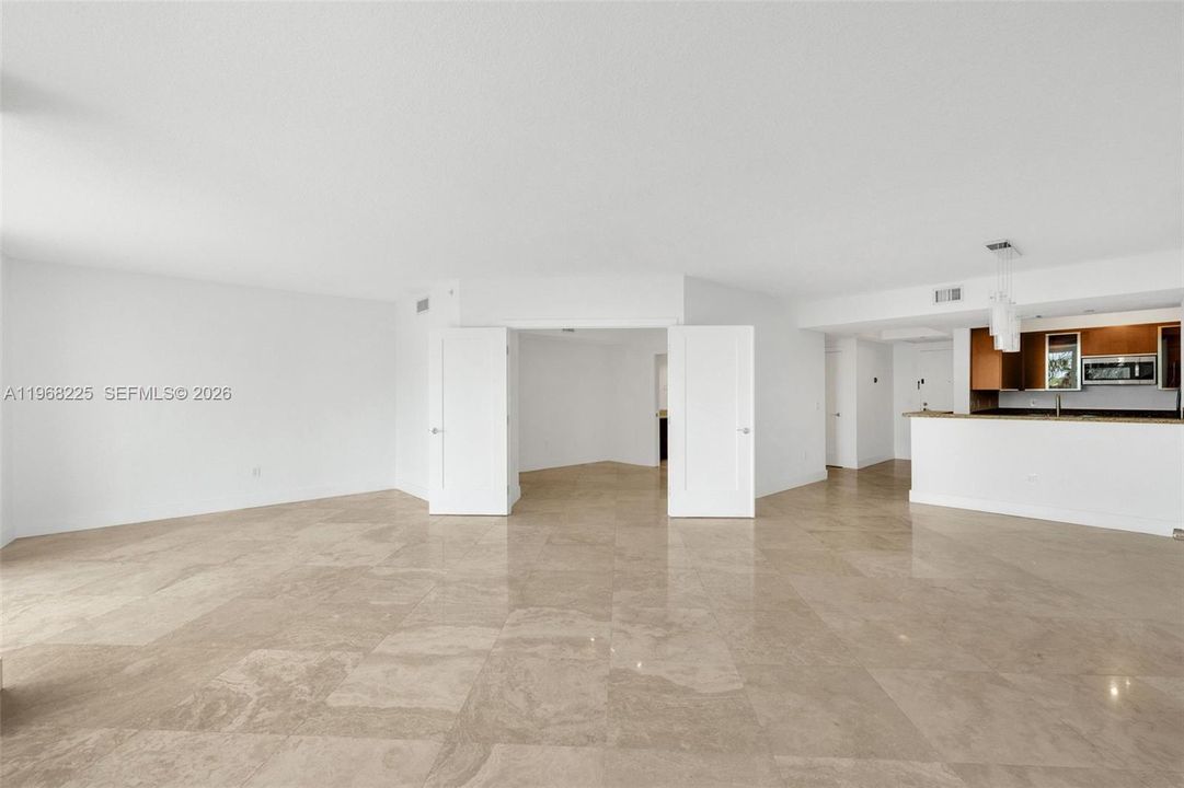 For Sale: $1,199,000 (2 beds, 2 baths, 1463 Square Feet)