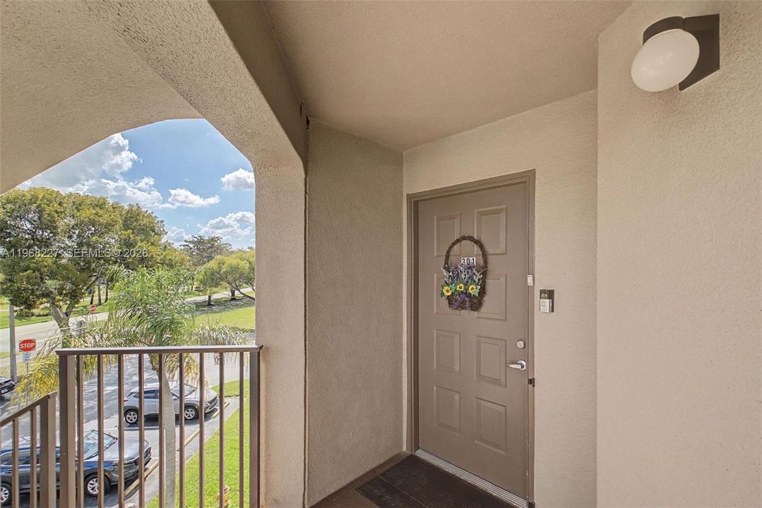 Largest corner unit