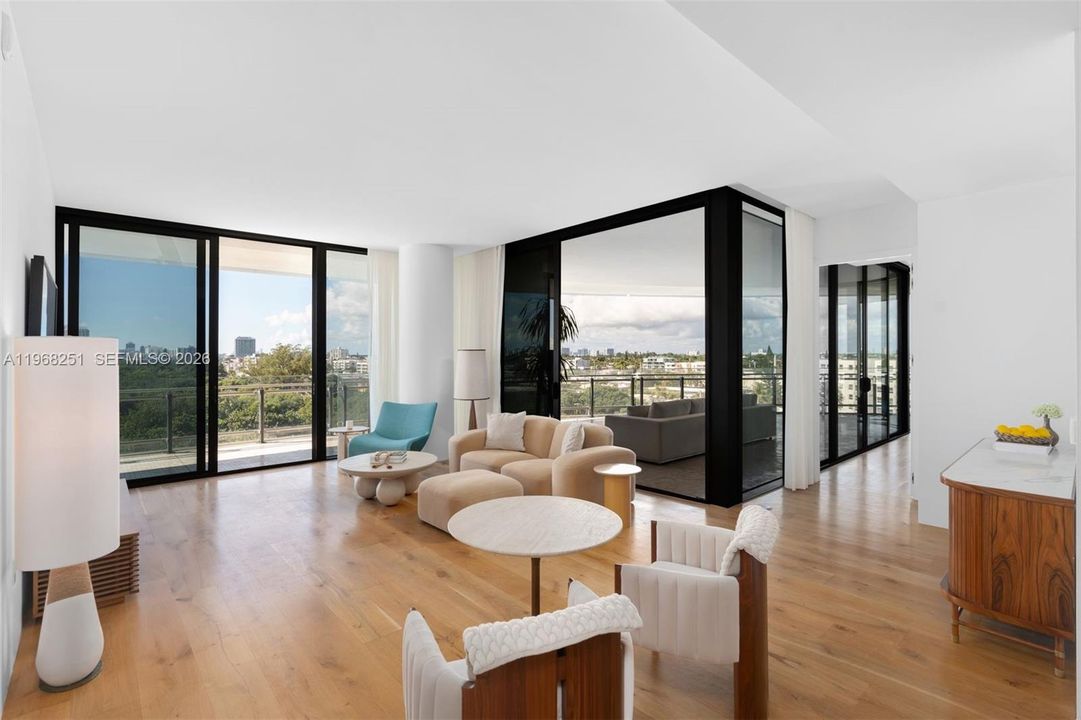Active With Contract: $4,850,000 (2 beds, 2 baths, 1602 Square Feet)