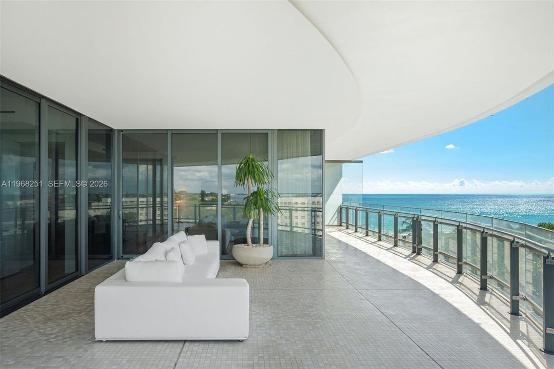 Active With Contract: $4,850,000 (2 beds, 2 baths, 1602 Square Feet)