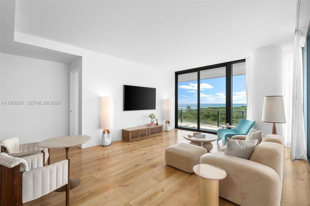 Active With Contract: $4,850,000 (2 beds, 2 baths, 1602 Square Feet)