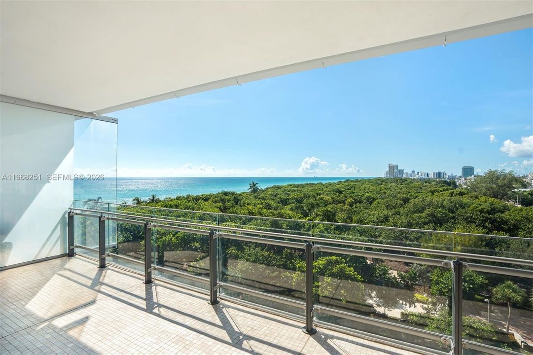 Active With Contract: $4,850,000 (2 beds, 2 baths, 1602 Square Feet)
