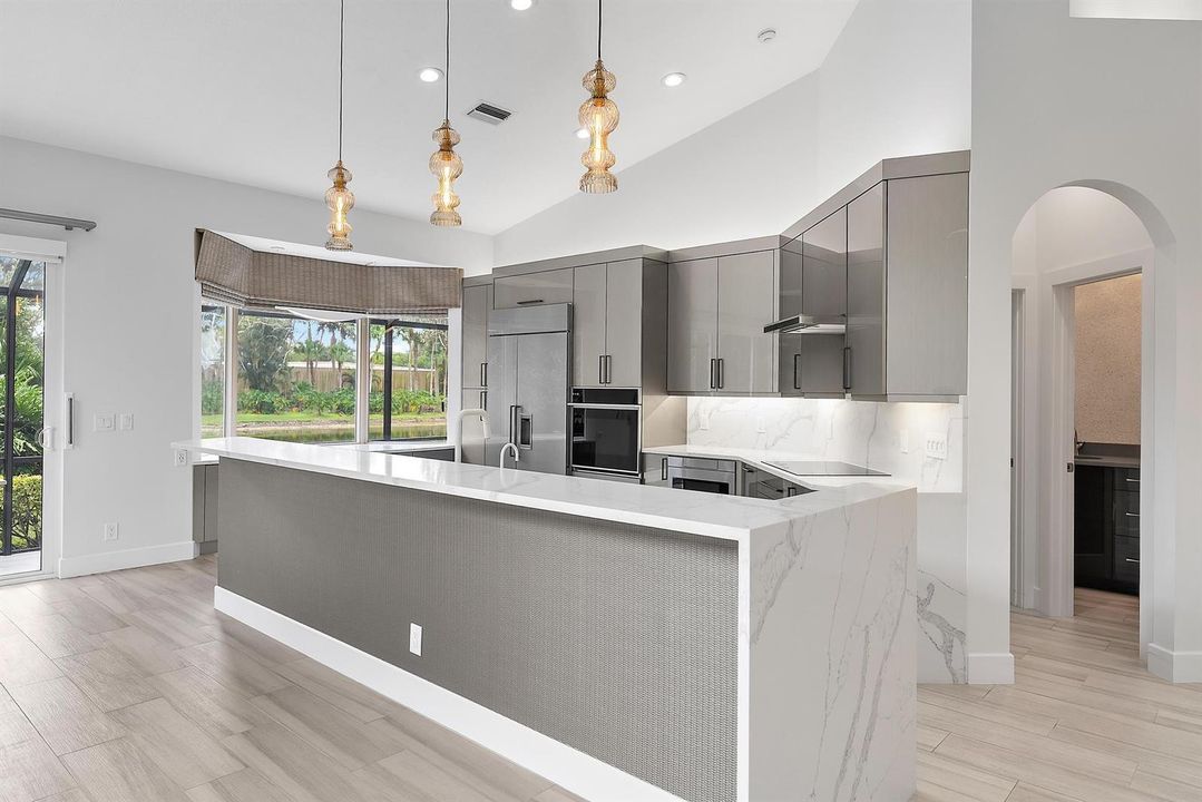 8110 Sandpiper Way-5