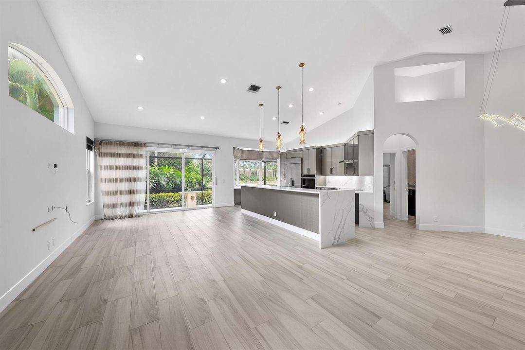 8110 Sandpiper Way