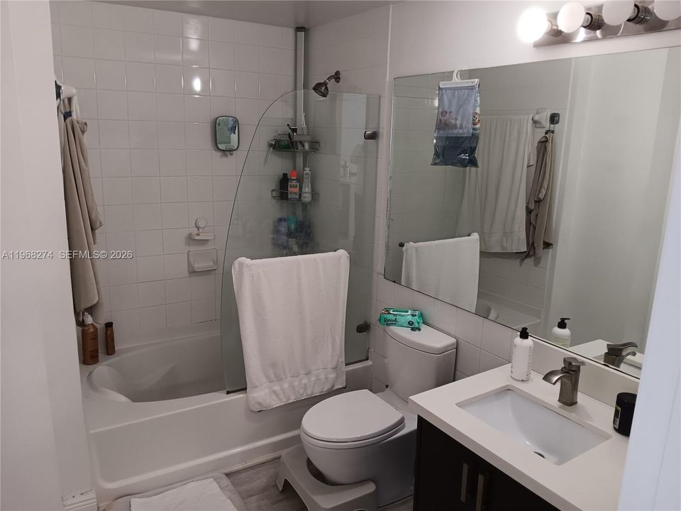 Activo con contrato: $290,000 (1 camas, 1 baños, 685 Pies cuadrados)