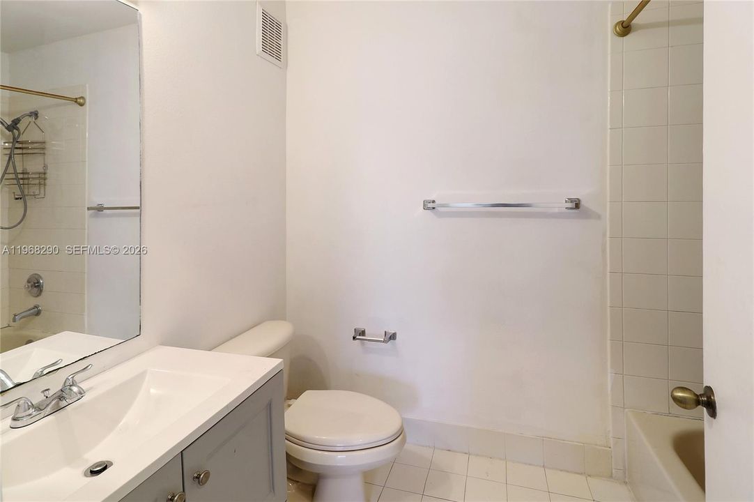 На продажу: $559,900 (3 спален, 2 ванн, 1672 Квадратных фут)