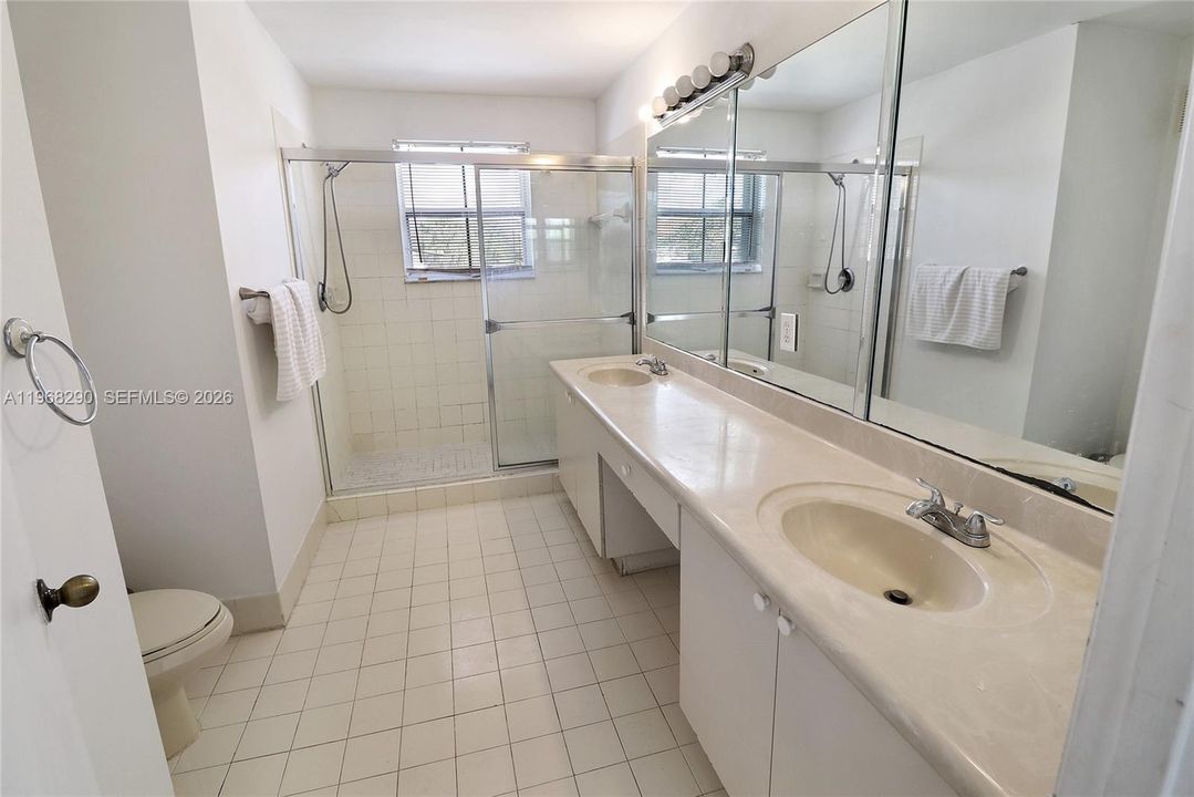 На продажу: $559,900 (3 спален, 2 ванн, 1672 Квадратных фут)