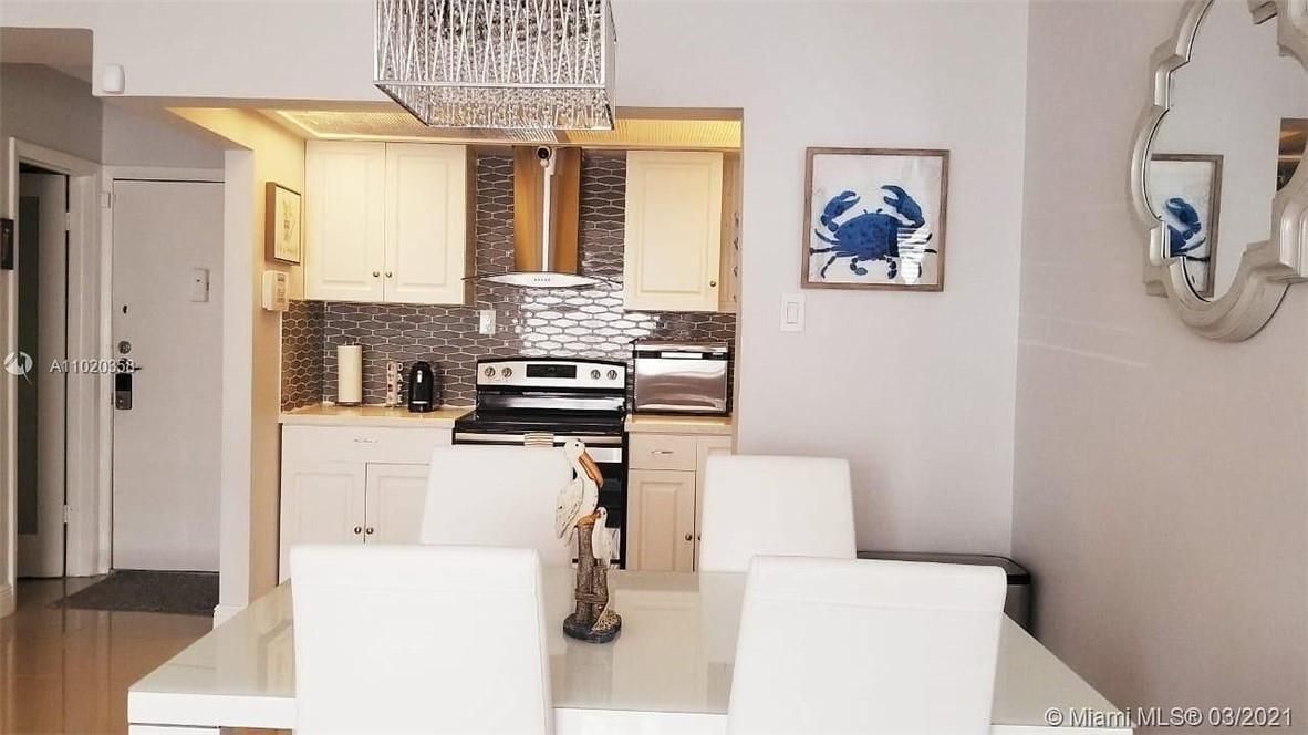 Kitchen/dining area