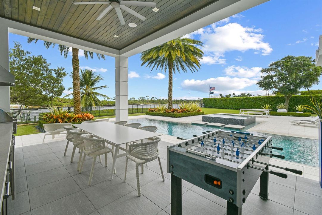 14630WatermarkWay(123)