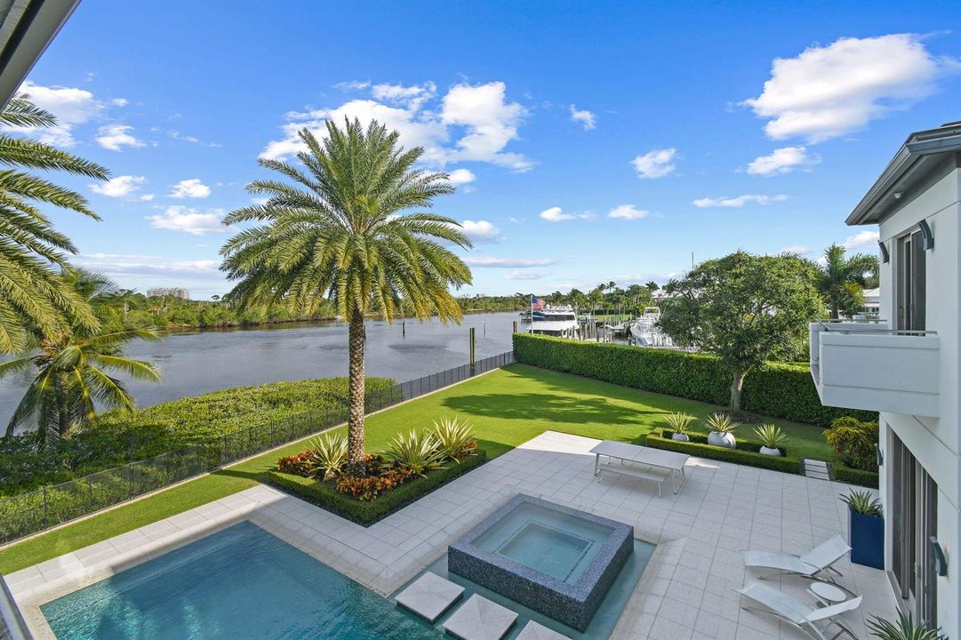 14630WatermarkWay(75)