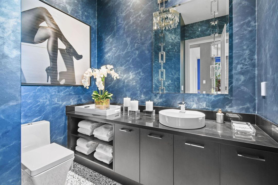 14630WatermarkWay(50)