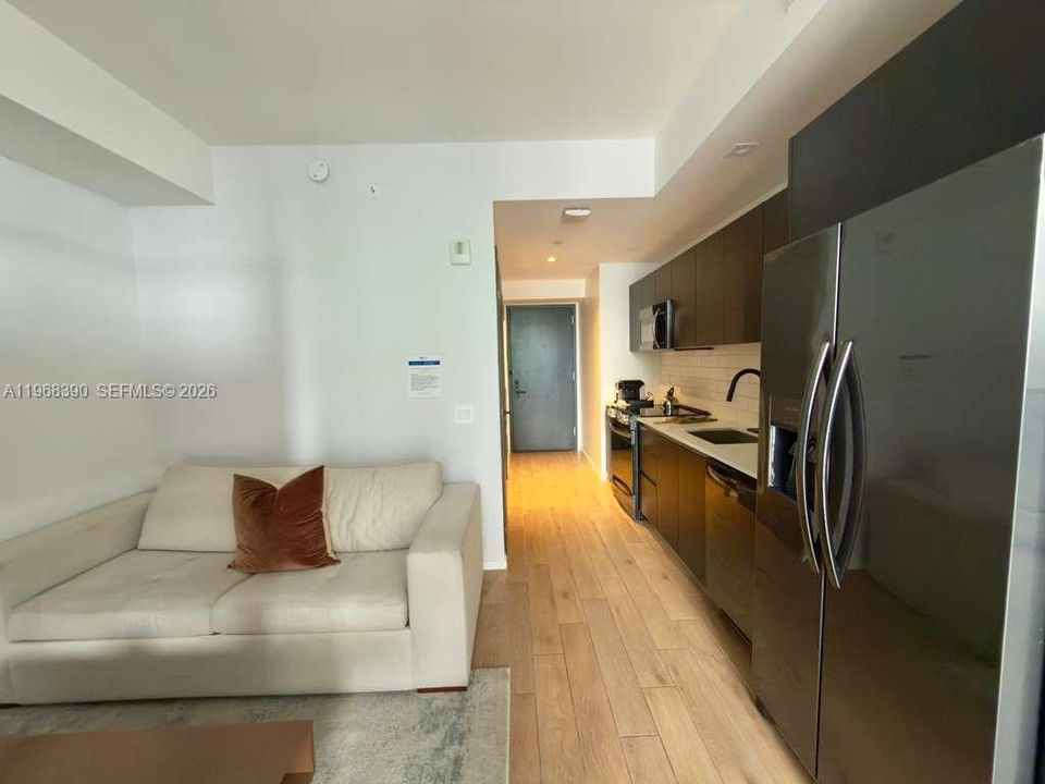 En Venta: $625,000 (0 camas, 1 baños, 357 Pies cuadrados)