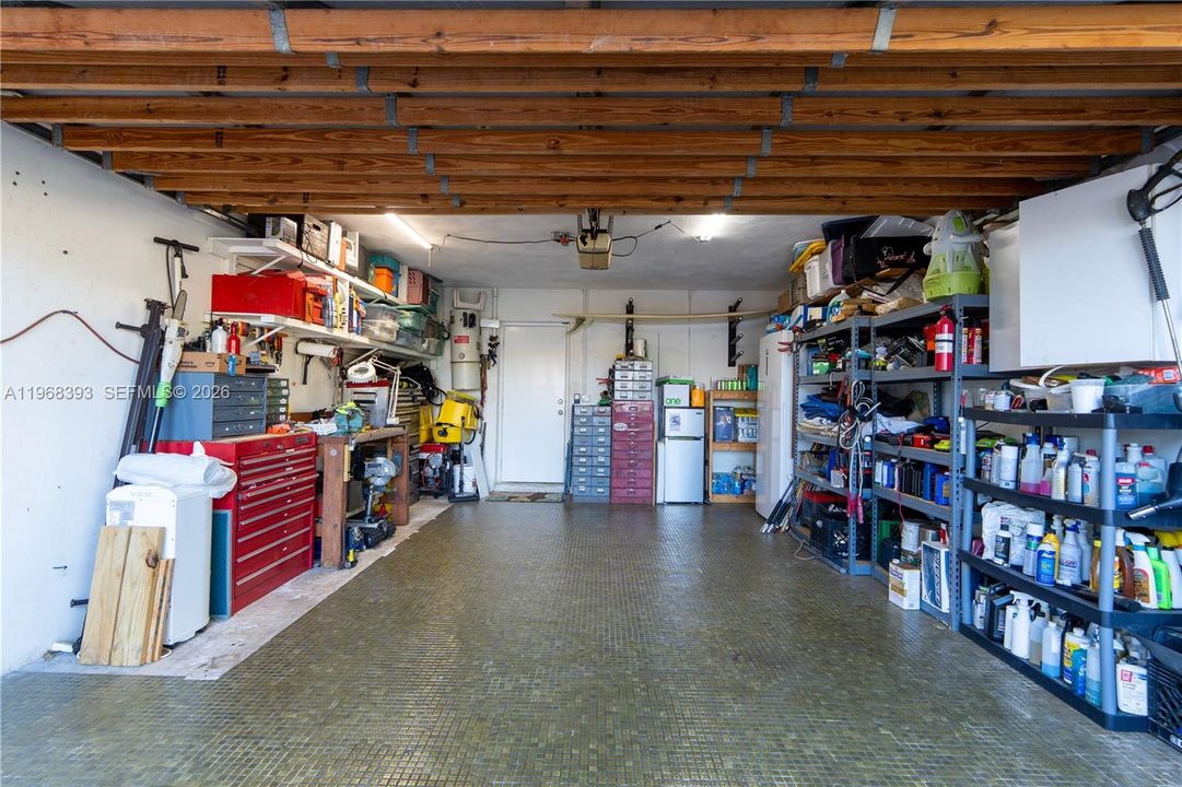 Vendido Recientemente: $1,599,999 (4 camas, 2 baños, 1975 Pies cuadrados)