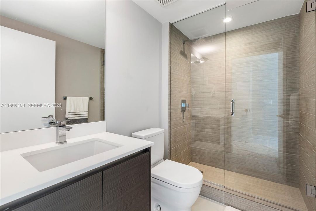 For Sale: $1,280,000 (2 beds, 3 baths, 1524 Square Feet)
