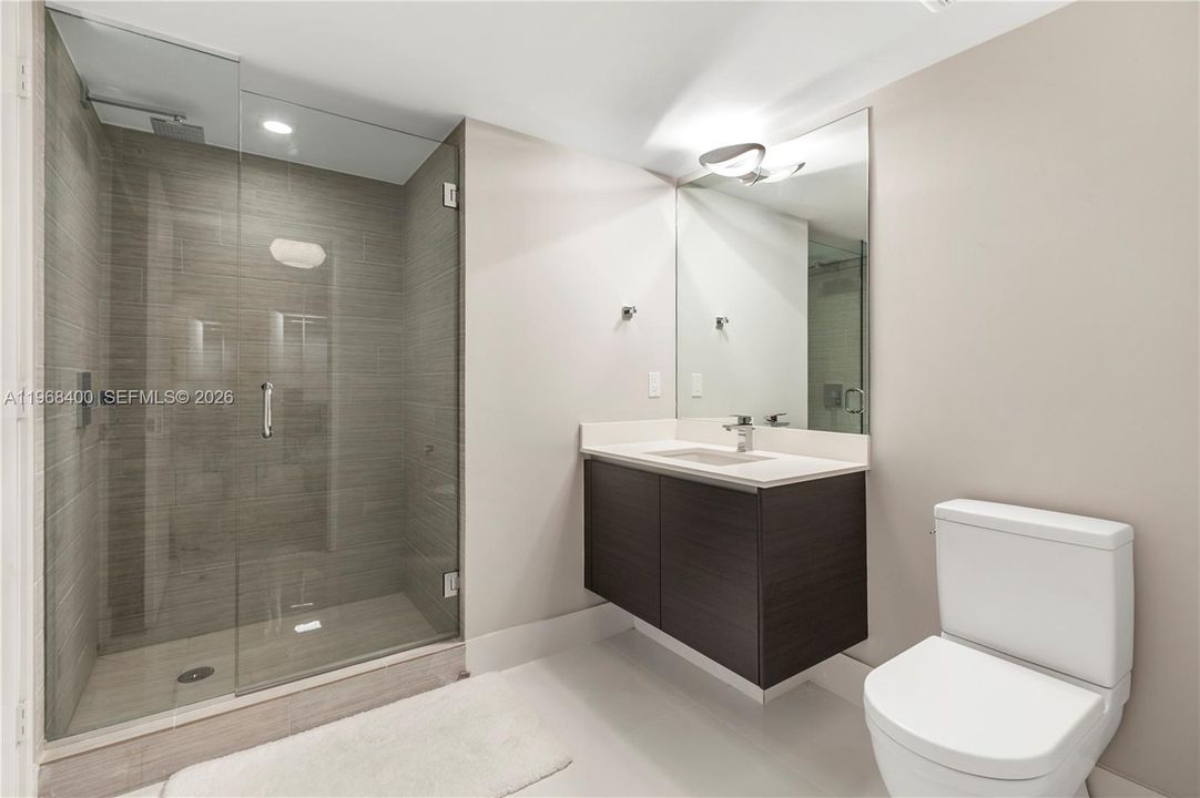 For Sale: $1,280,000 (2 beds, 3 baths, 1524 Square Feet)