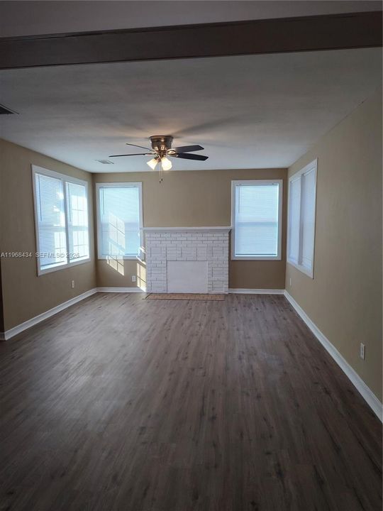 En Venta: $160,000 (3 camas, 1 baños, 0 Pies cuadrados)