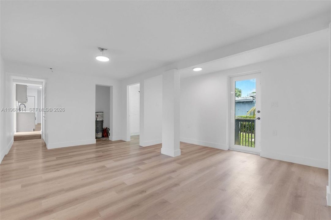 Недавно продано: $529,999 (3 спален, 3 ванн, 1497 Квадратных фут)