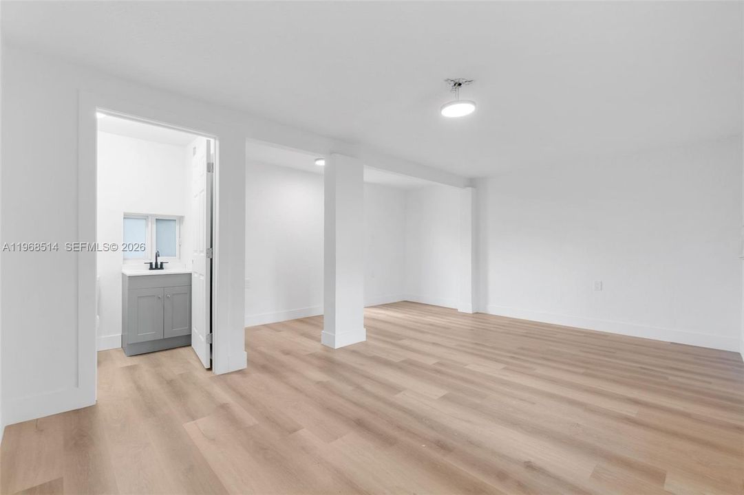 Недавно продано: $529,999 (3 спален, 3 ванн, 1497 Квадратных фут)