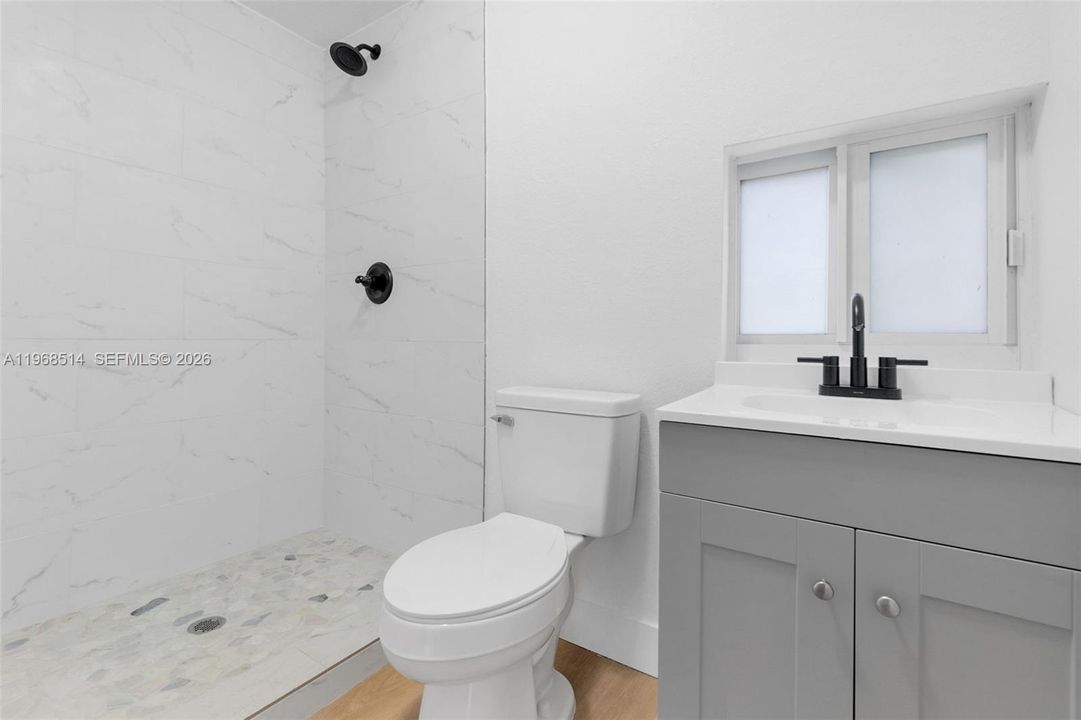 Недавно продано: $529,999 (3 спален, 3 ванн, 1497 Квадратных фут)