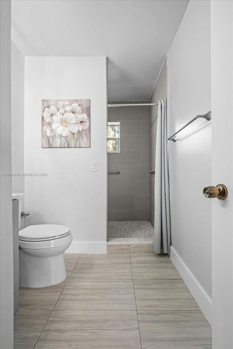 Vendido Recientemente: $925,000 (4 camas, 3 baños, 3009 Pies cuadrados)