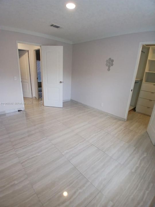 На продажу: $355,000 (3 спален, 2 ванн, 0 Квадратных фут)