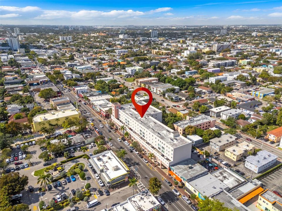 待售: $275,000 (2 贝兹, 2 浴室, 882 平方英尺)